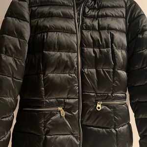 Worn once HM puffer jacket with gold metal